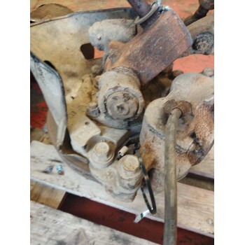 Recambio de mangueta delantera izquierda para isuzu npr npr 77 g referencia OEM IAM 8-97261-550-1  