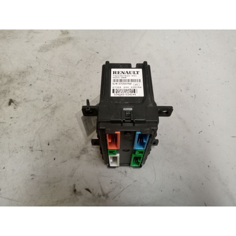 Recambio de modulo electronico para renault premium distribution referencia OEM IAM 7421067824 CENTRALITA VECU 