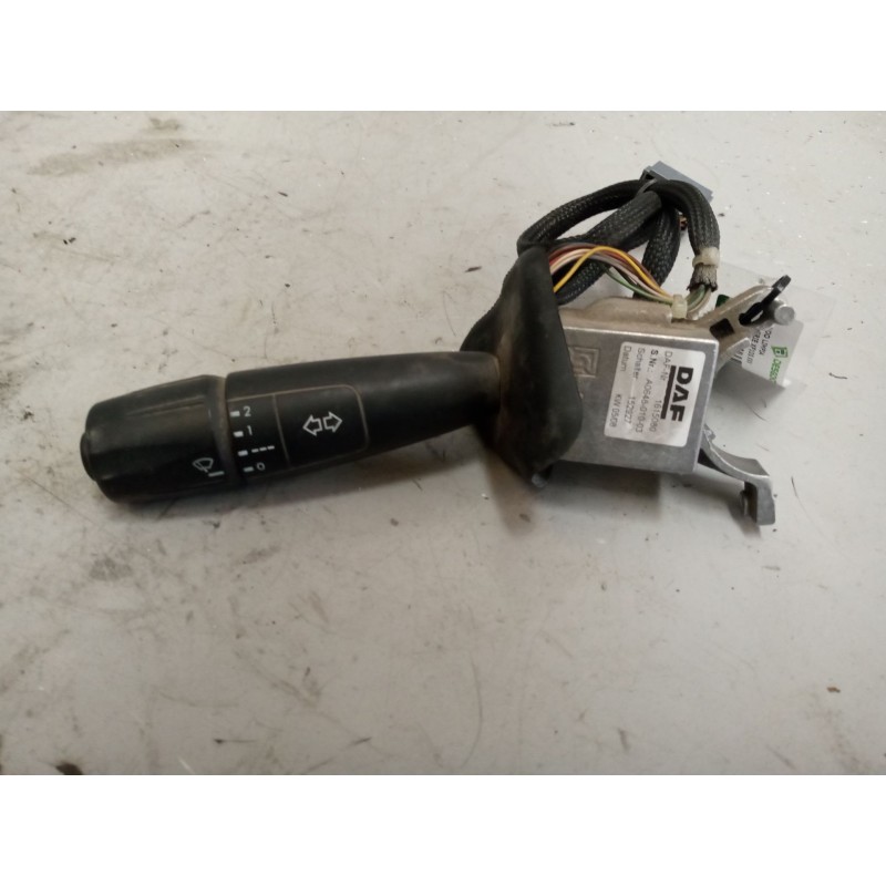 Recambio de mando limpia para daf serie xf105.xxx 12.9 diesel referencia OEM IAM 1615080  