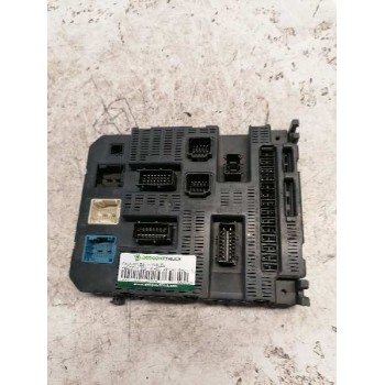 CAJA RELES / FUSIBLES 9663798180 2503242020108 BSI