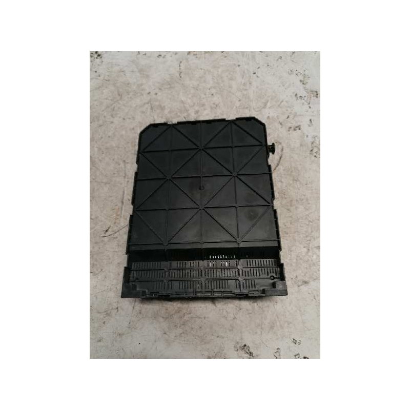 Recambio de caja reles / fusibles para peugeot 308 1.6 hdi fap cat (9hz / dv6ted4) referencia OEM IAM 9663798180 2503242020108 B 3