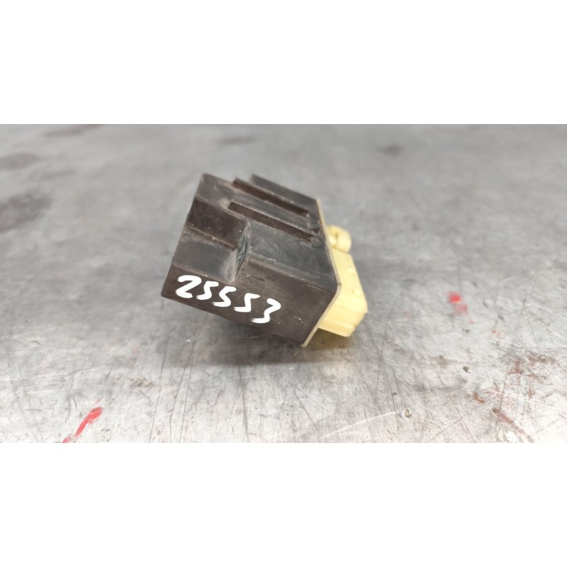 Recambio de caja precalentamiento para peugeot partner tepee 1.6 bluehdi 100 referencia OEM IAM 9652021180 - Blanco 2