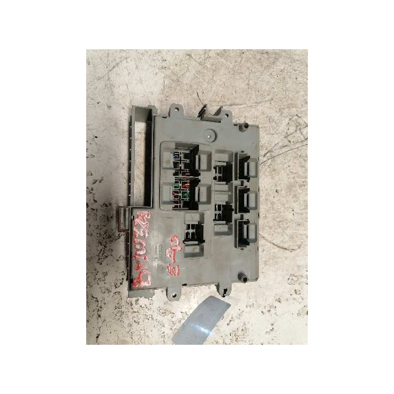 Recambio de caja reles / fusibles para bmw serie 3 berlina (e90) 2.0 16v diesel referencia OEM IAM 690660703 MS2005022490216680 3