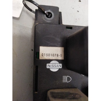 Recambio de caja reles / fusibles para nissan trucks l35.09 ... referencia OEM IAM 01501078  
