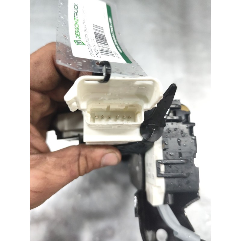 Recambio de cerradura puerta delantera derecha para citroën c4 berlina lx referencia OEM IAM 96834159 - Blanco 2