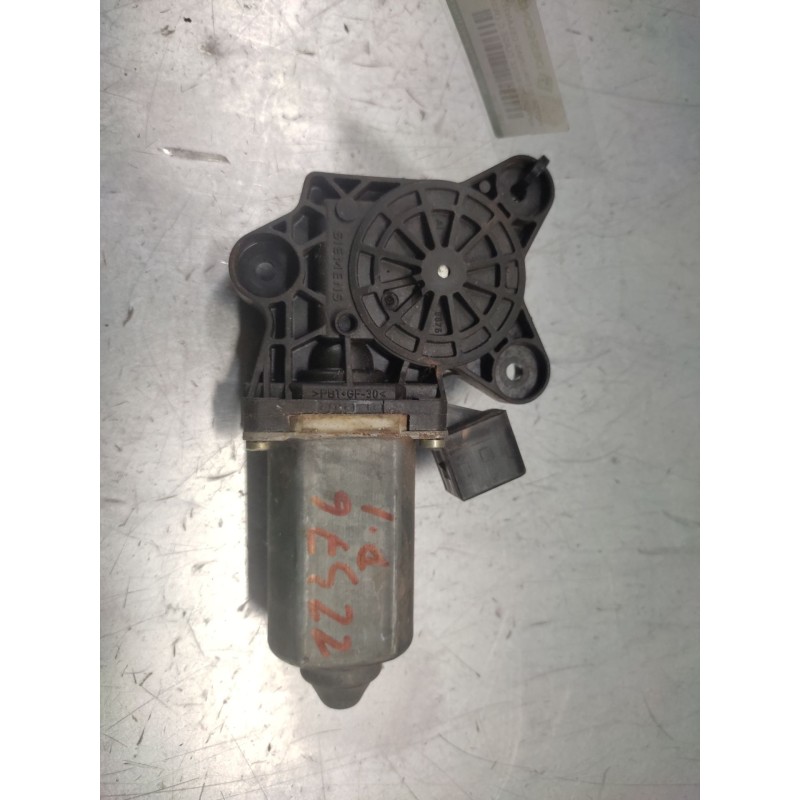 Recambio de motor elevalunas delantero izquierdo para mercedes-benz clase c (w203) sportcoupe c 220 cdi (203.706) referencia OEM 3