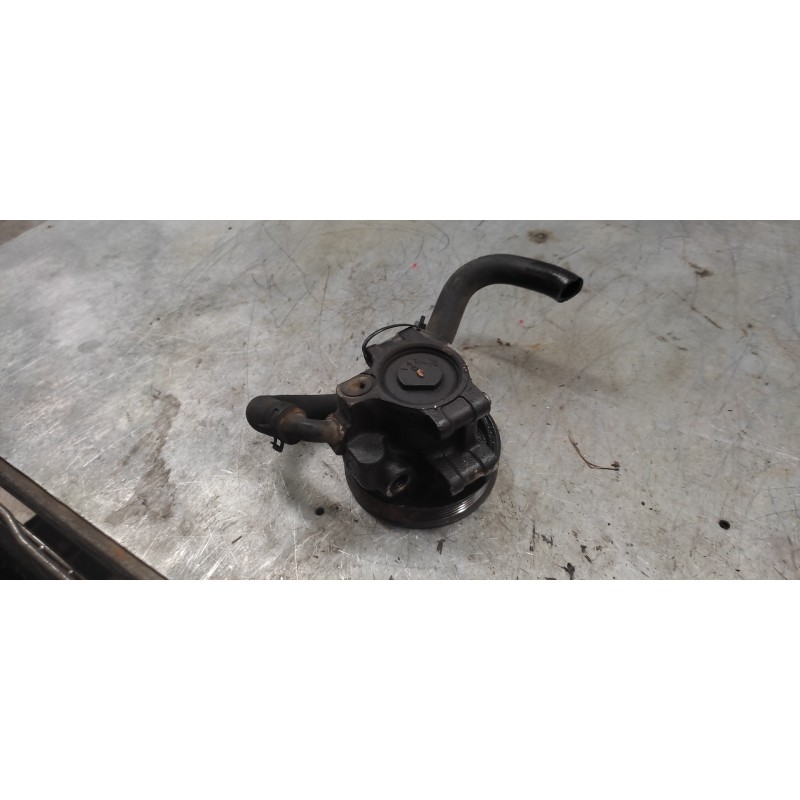 Recambio de bomba direccion para ford focus berlina (cak) ghia referencia OEM IAM 3