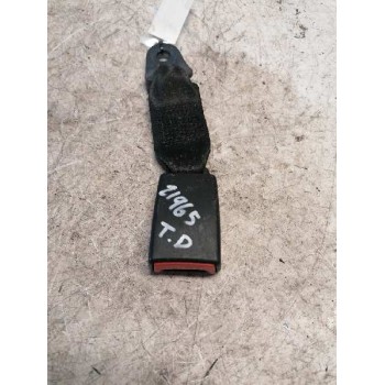 Recambio de enganche de cinturon trasero derecho para nissan micra (k12e) acenta referencia OEM IAM 88852AX311  
