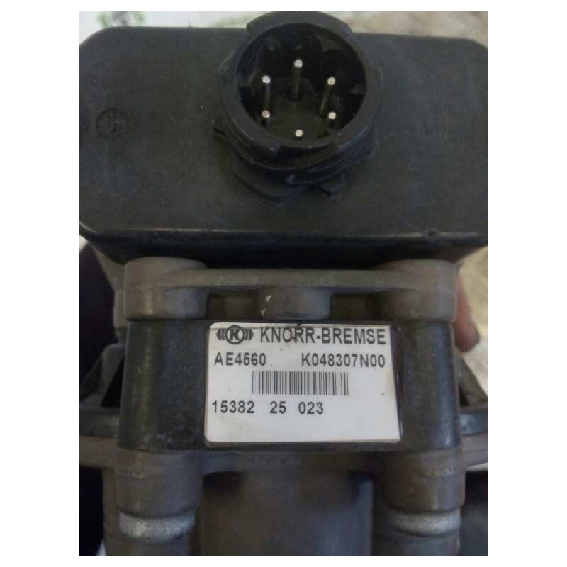 Recambio de valvula aire para iveco stralis (as) fsa t / fp lt 4x2 gran espacio referencia OEM IAM AE4560 K048307N00 VALVULA SEX - Blanco 3