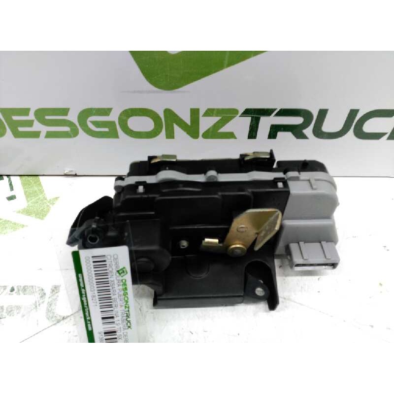 Recambio de cerradura puerta trasera derecha para citroën xsara berlina 1.9 td sx referencia OEM IAM 913884  