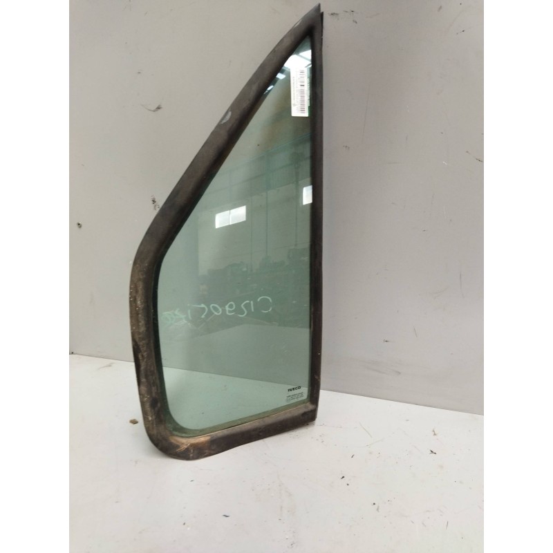Recambio de luna custodia delantera izquierda para iveco daily combi referencia OEM IAM 500314206  