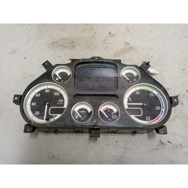 Recambio de cuadro instrumentos para daf serie xf105.xxx 12.9 diesel referencia OEM IAM 1743496  