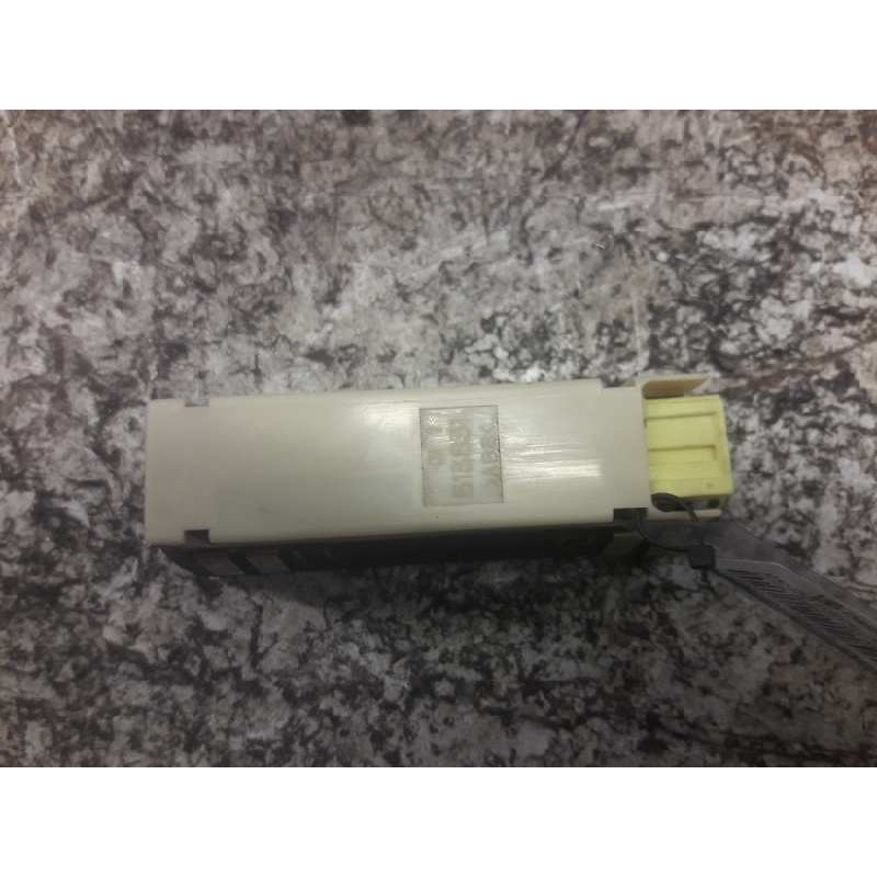 Recambio de mando elevalunas trasero izquierdo para mitsubishi l 200 (k6/7) 2500 td american spirit (4-ptas.) referencia OEM IAM - Verde 2
