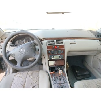 mercedes-benz clase e (w210) berlina diesel del año 2000