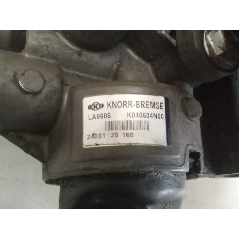 Recambio de valvula aire para iveco stralis (as) 11.1 diesel referencia OEM IAM K040604N00 VALVULA SECADORA LA8606 - Blanco 3