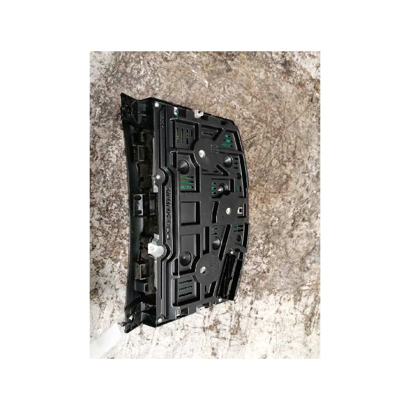Recambio de cuadro instrumentos para opel zafira b cosmo referencia OEM IAM 13225988 3