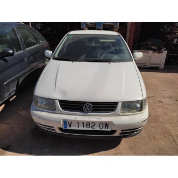 volkswagen polo berlina (6n1) del año 1999