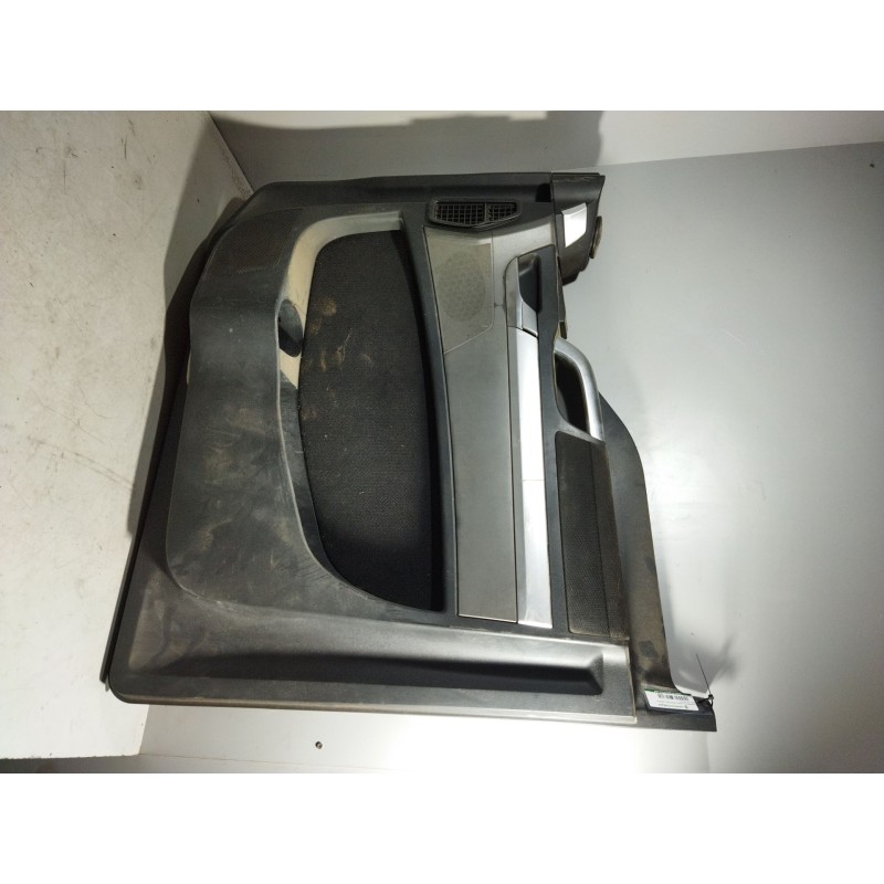 Recambio de guarnecido puerta delantera derecha para man tgx 18.xxx fg / 4x2 bl xl referencia OEM IAM 8162630 6110  