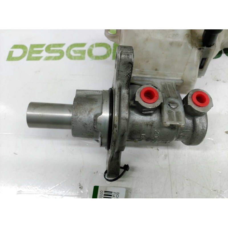 Recambio de bomba freno para fiat grande punto (199) 1.3 multijet sport (01.2007) referencia OEM IAM 93189744 - Blanco 2