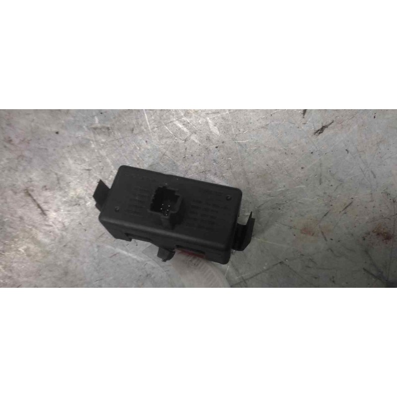 Recambio de warning para renault megane iii berlina 5 p dynamique referencia OEM IAM 8200214896A 6 PINS - Negro 2