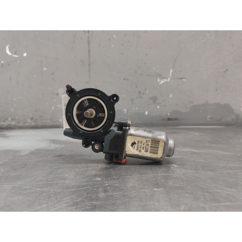 Recambio de motor elevalunas delantero derecho para nissan primera berlina (p12) acenta referencia OEM IAM 400714T1  