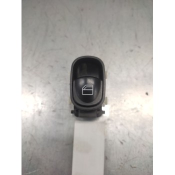 MANDO ELEVALUNAS DELANTERO DERECHO A2038200210 3 PINS