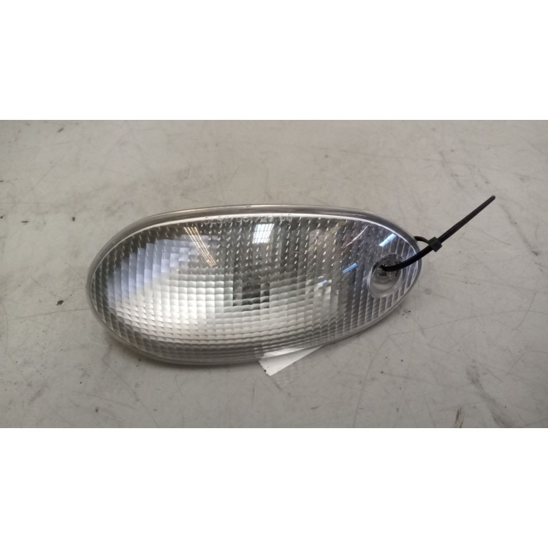 Recambio de piloto luz galibo izquierdo para iveco eurocargo 05.03  5.9 diesel referencia OEM IAM 504047264  