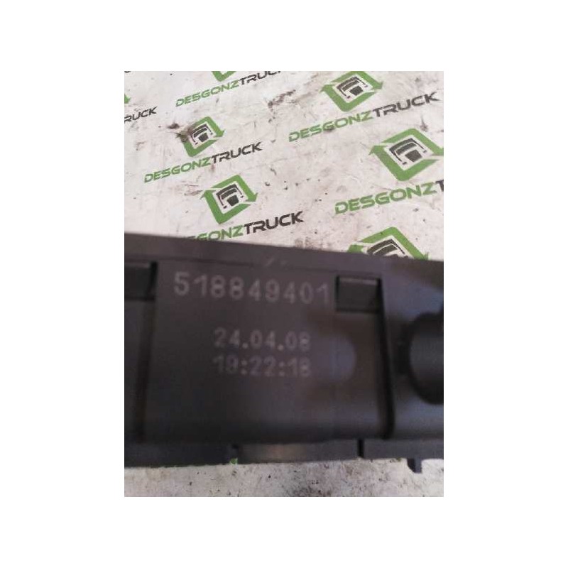 Recambio de caja reles / fusibles para renault premium lander 10.8 diesel referencia OEM IAM 7421169993 518849401 - Blanco 4