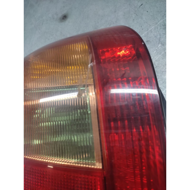 Recambio de piloto trasero izquierdo para toyota corolla (e12) 1.6 linea luna berlina referencia OEM IAM - Gris 3