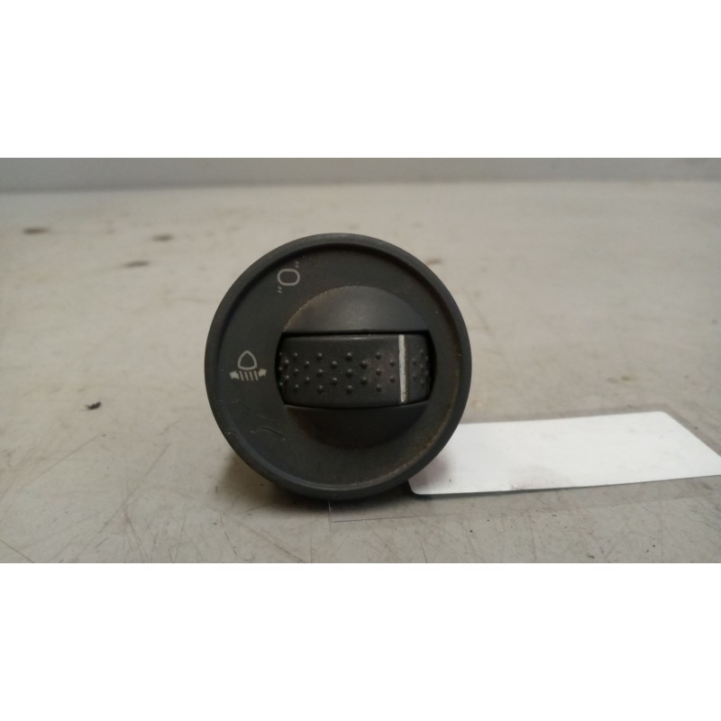 Recambio de mando luces para iveco eurocargo 05.03  5.9 diesel referencia OEM IAM 504317395  