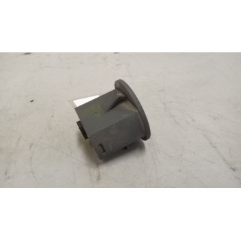 Recambio de mando luces para iveco eurocargo 05.03  5.9 diesel referencia OEM IAM 504317395  