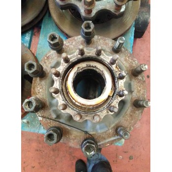 Recambio de buje trasero izquierdo para volvo fh 12 2002  12.1 diesel (d12d460) referencia OEM IAM   