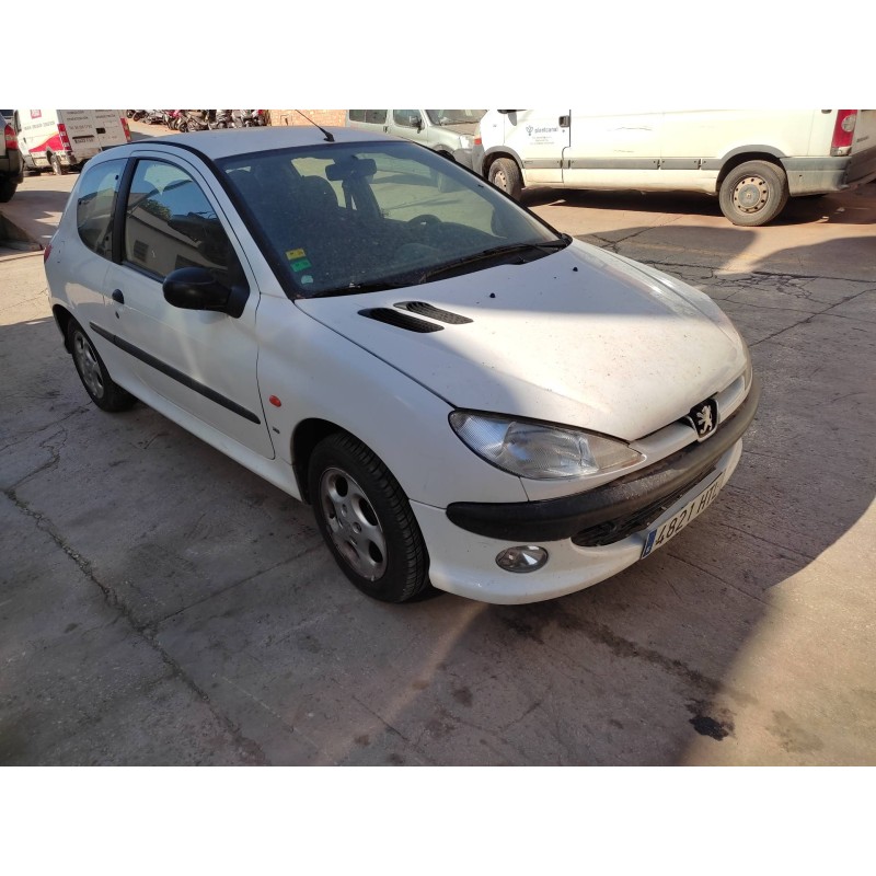 PEUGEOT 206 BERLINA