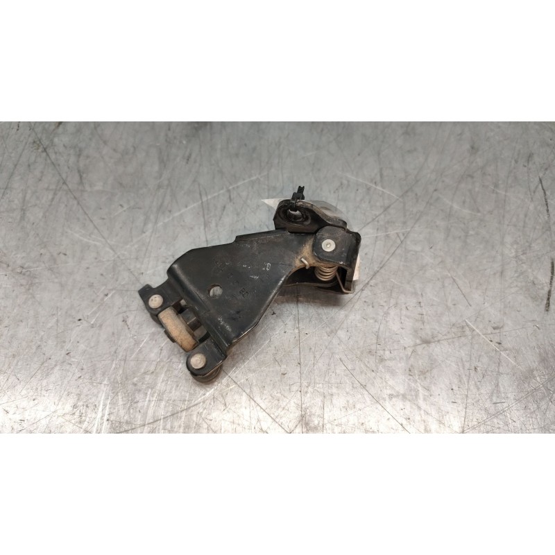 Recambio de bisagra puerta corredera para fiat doblo cargo (223) 1.9 jtd furg. referencia OEM IAM  CENTRAL DERECHA - Blanco 4