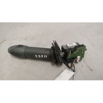 Recambio de mando intermitentes para iveco eurocargo 05.03  5.9 diesel referencia OEM IAM 504188583  