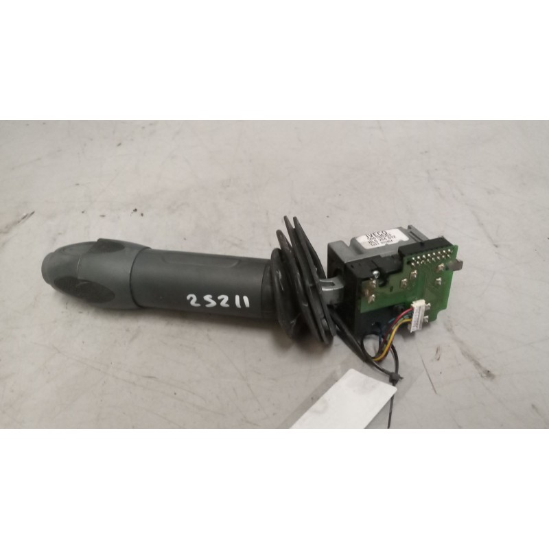Recambio de mando intermitentes para iveco eurocargo 05.03  5.9 diesel referencia OEM IAM 504188583 - Blanco 4