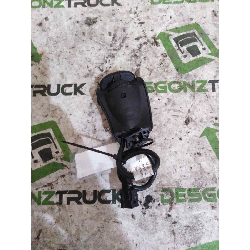Recambio de mando radio para renault magnum ab 2005 cabina adel.tractor semirr. 4x2 4xx.18 gran espacio referencia OEM IAM 74210 - Blanco 2
