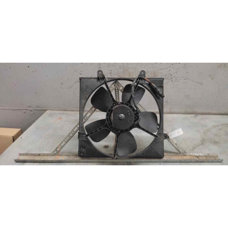 Recambio de electroventilador para kia carnival td ls referencia OEM IAM - Gris 2