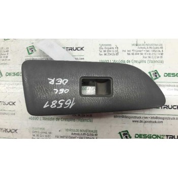 EMBELLECEDOR MANDO ELEVALUNAS 809600N420 DEL. DCHO. 