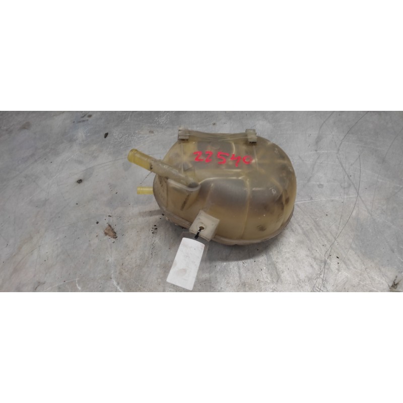 Recambio de deposito expansion para renault master combi desde '98 l1h1   batalla 3078 6 - plazas referencia OEM IAM 77008388740 - Blanco 3