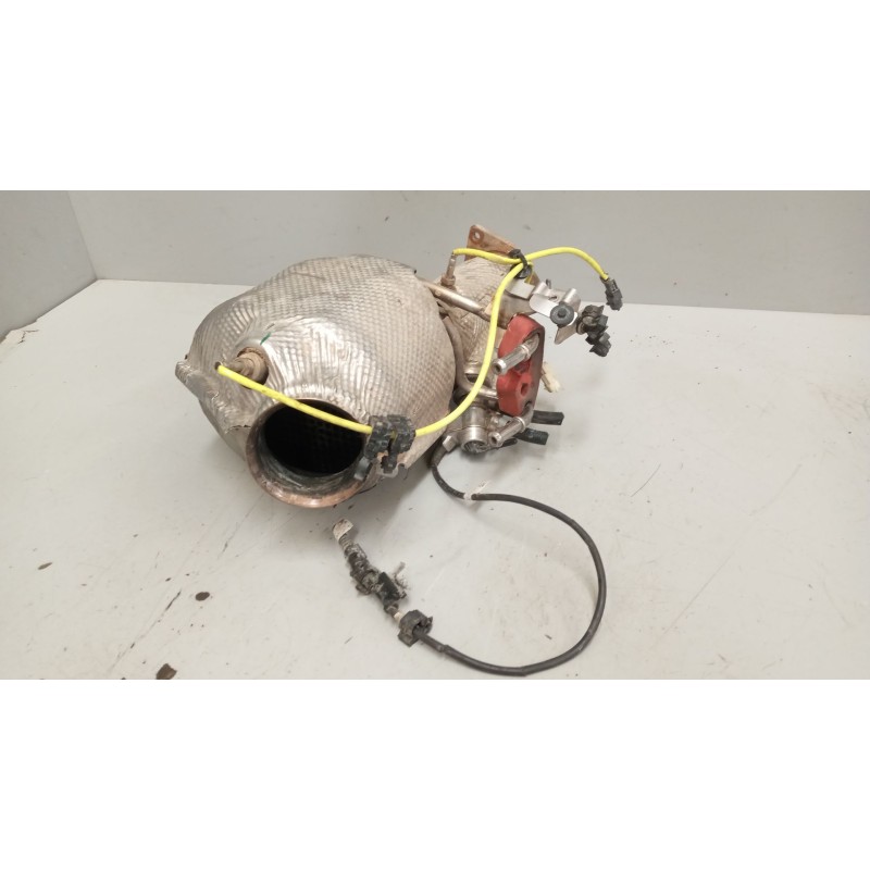 Recambio de catalizador para iveco daily vi caja/chasis 35s16, 35c16, 40c16, 50c16, 60c16, 65c16, 70c16 referencia OEM IAM 58028 - Blanco 4