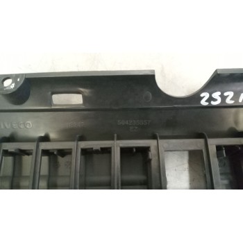 Recambio de guarnecidos cuadro de instrumentos para iveco eurocargo 05.03  5.9 diesel referencia OEM IAM 504236657  