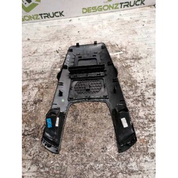 Recambio de guarnecidos consola de mandos para opel zafira b cosmo referencia OEM IAM 331985437  