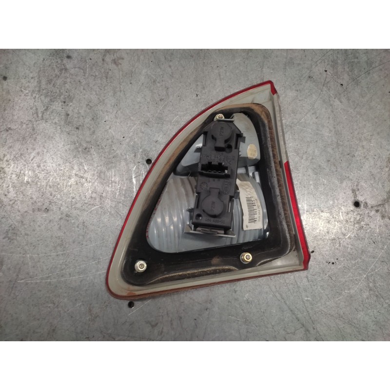Recambio de piloto trasero izquierdo interior para ford galaxy (vy) ghia referencia OEM IAM 2