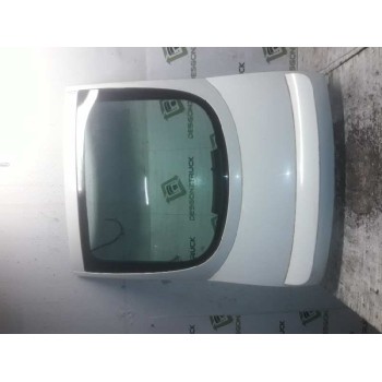 PORTON TRASERO COLOR BLANCO LLEVA ALERON
