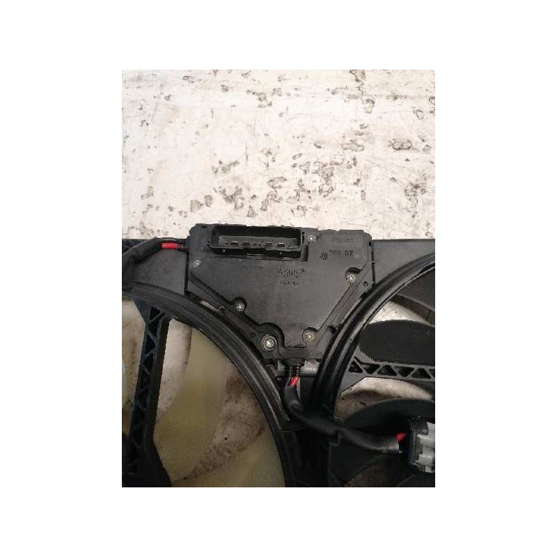 Recambio de electroventilador para opel vectra c berlina cosmo referencia OEM IAM 13167335 - Gris 2