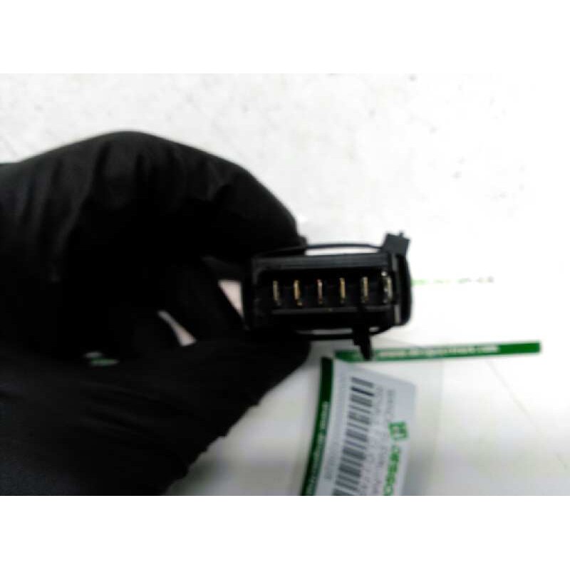 Recambio de mando elevalunas delantero derecho para renault clio ii fase i (b/cbo) 1.2 alize referencia OEM IAM 8200060046 - Gris 2