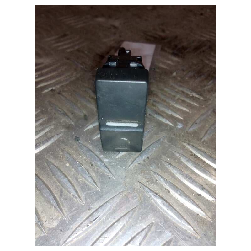 Recambio de interruptor para man tgx 18.xxx fg / 4x2 bl xl referencia OEM IAM 81255250211  