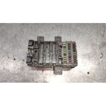 CAJA RELES / FUSIBLES SMGTG330 