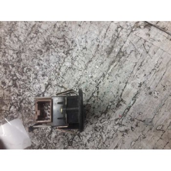 Recambio de mando elevalunas trasero derecho para mitsubishi l 200 (k6/7) referencia OEM IAM 513831 8 PINS 